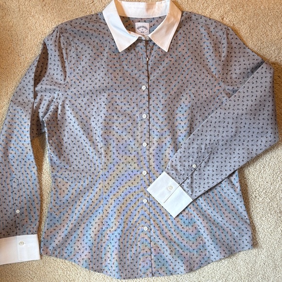 Brooks Brothers Tops - Brooks Brothers Women's Floral Non-Iron 100% Cotton Fitted Dress Shirt size 12
